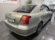 Toyota Avensis Liftback 1,8 l 95 kw