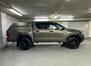 Toyota Hilux 4