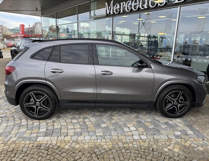 Mercedes-Benz GLA SUV 2,0 l 110 kw