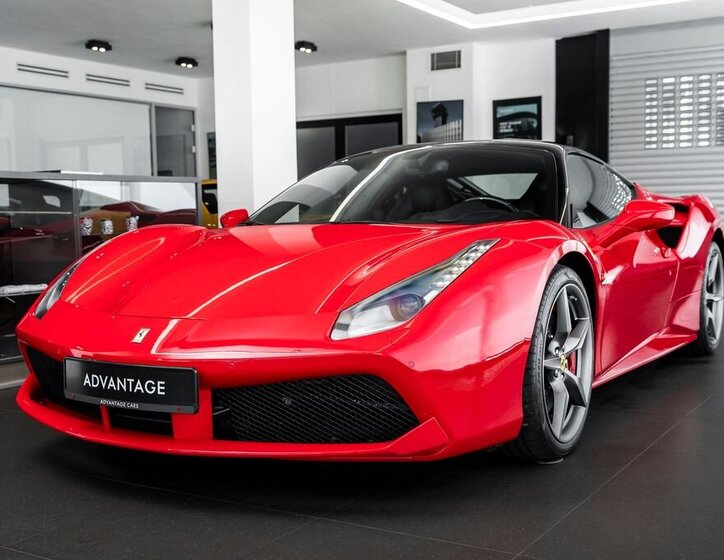 Ferrari 488 1