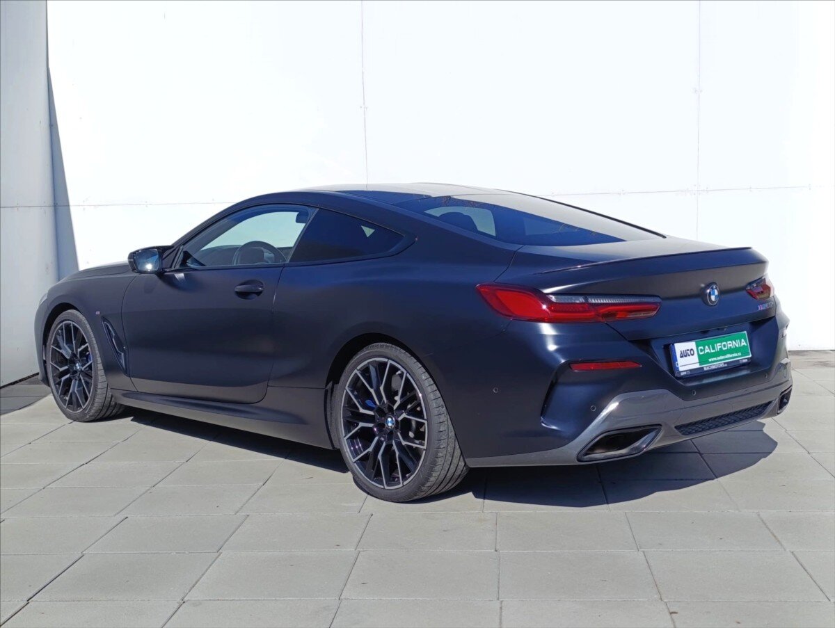 BMW Řada 8 Kupé 4,4 l 390 kw