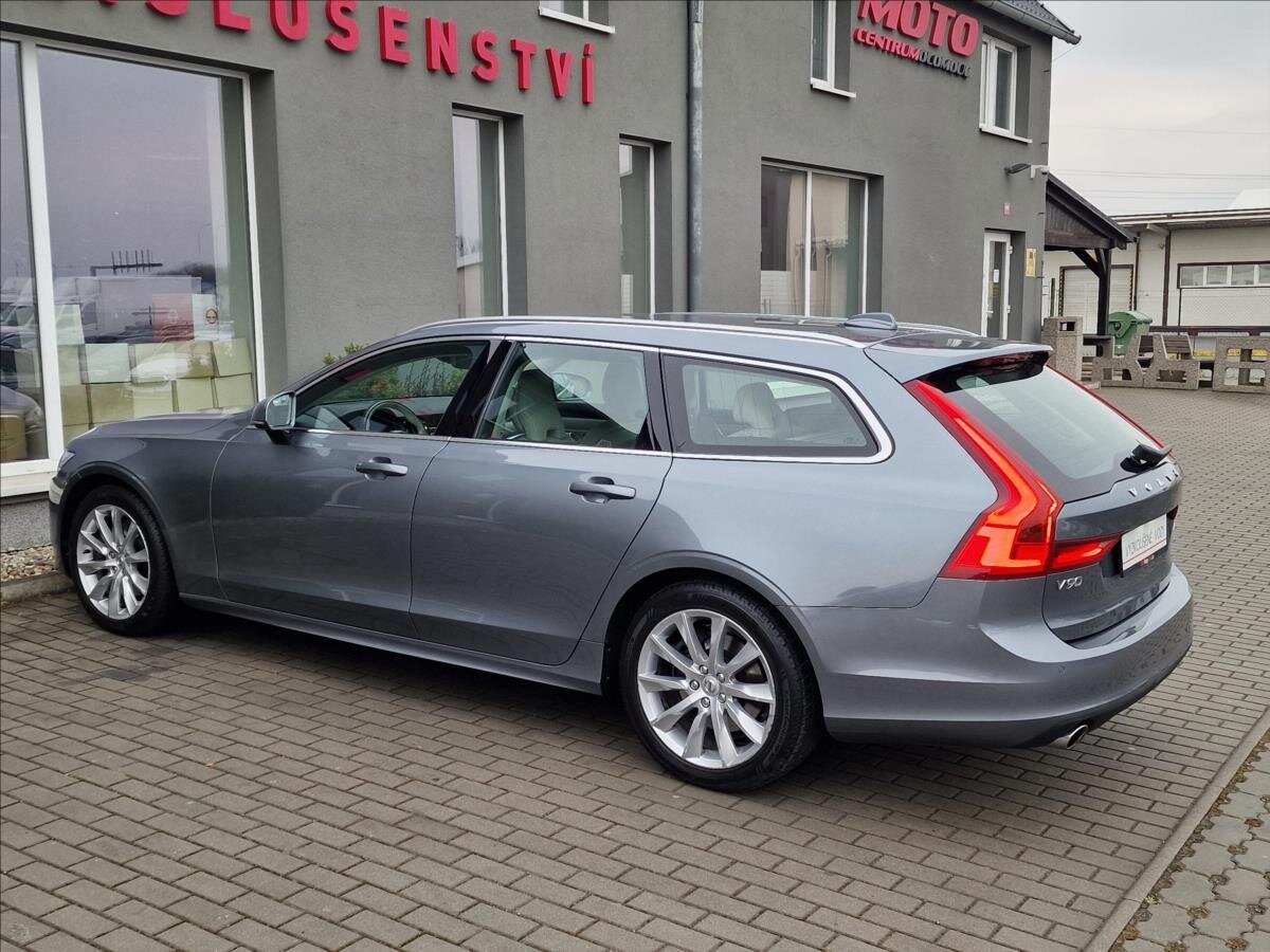 Volvo V90 Kombi 2,0 l 140 kw