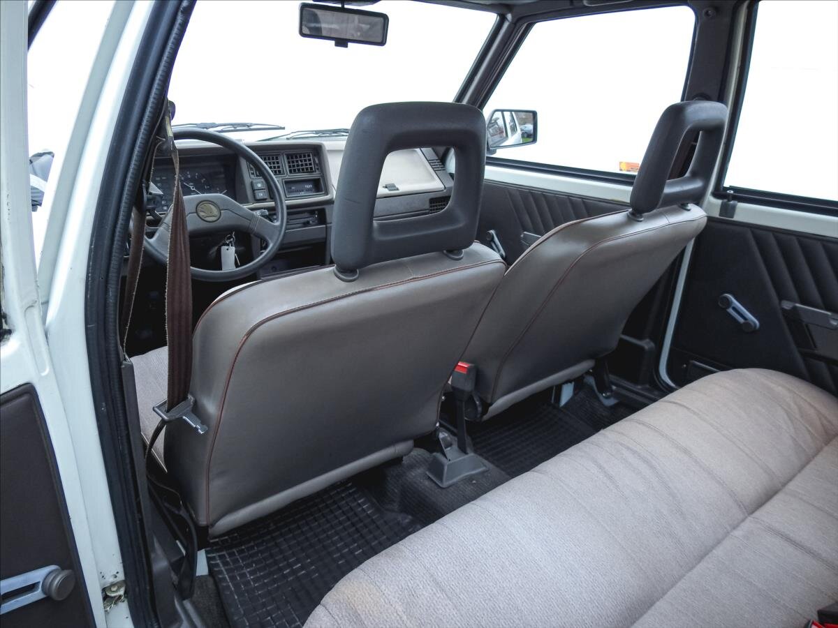 Škoda Favorit Hatchback 1,3 l 46 kw