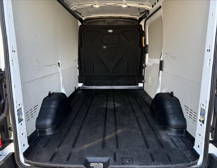 Ford Transit Skříň 2,0 l 96 kw