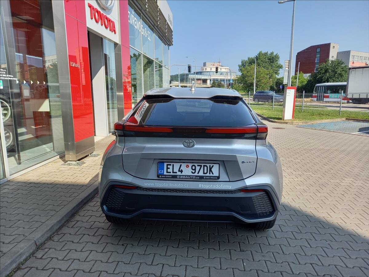 Toyota C-HR SUV / Terénní 2,0 l 145 kw