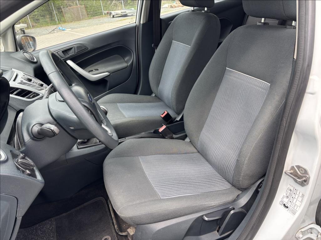Ford Fiesta Hatchback 1,4 l 51 kw