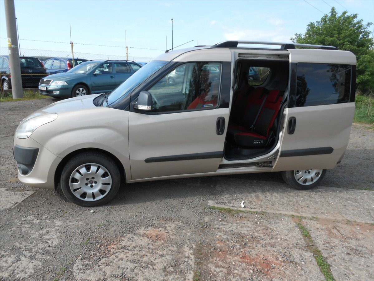 Fiat Dobló Kombi 1,6 l 77 kw