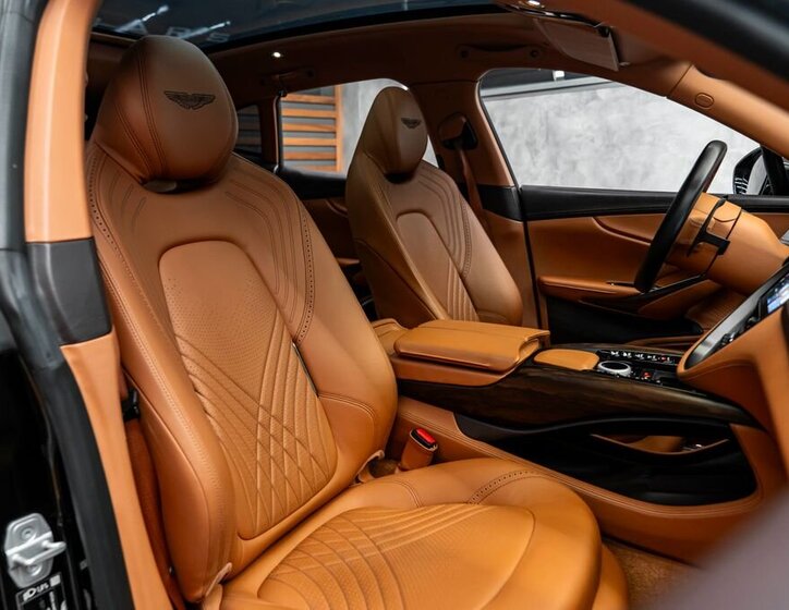 Aston Martin Ostatní SUV 4,0 l 405 kw