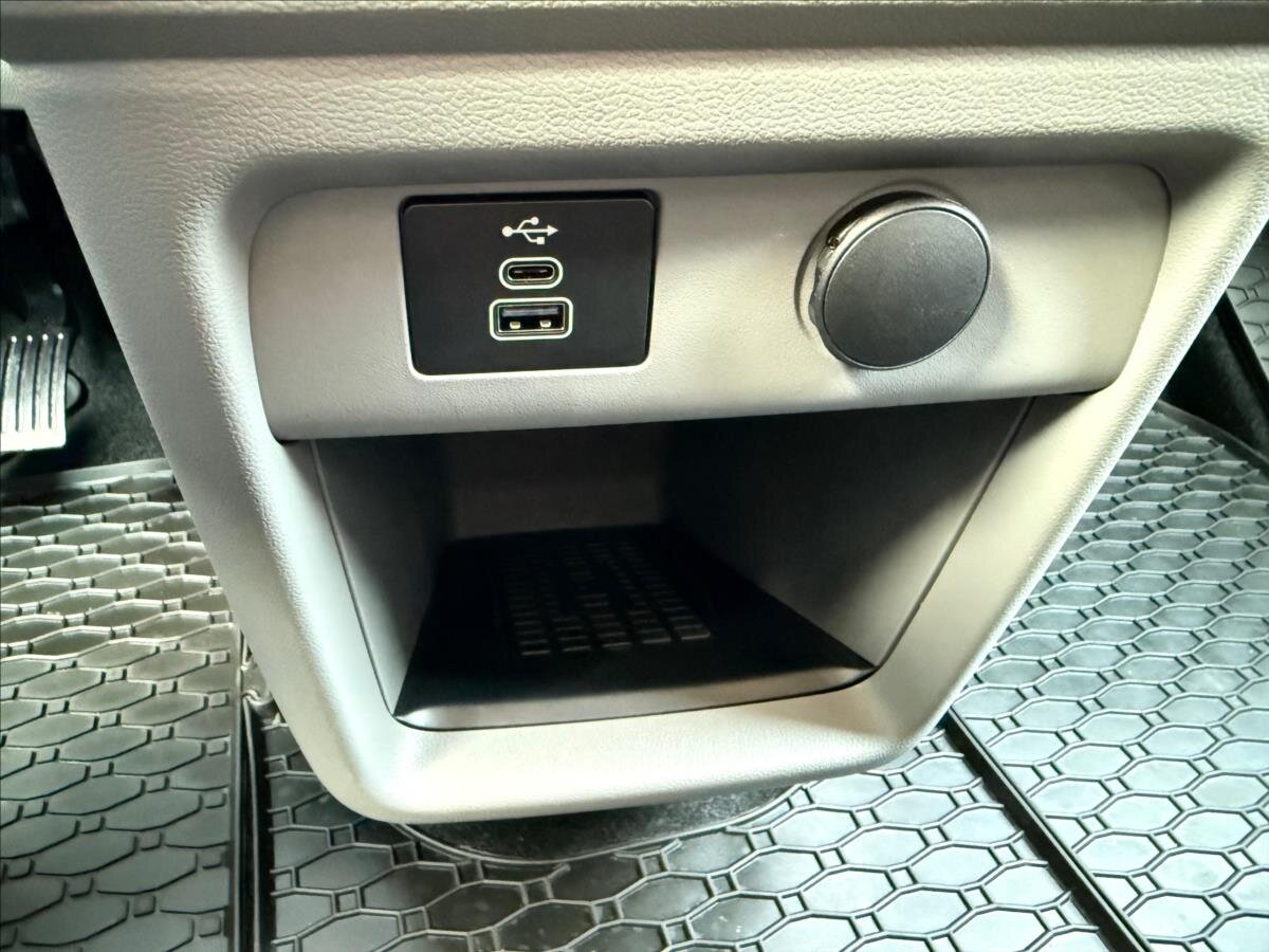 Ford Tourneo Custom Kombi 2,0 l 125 kw