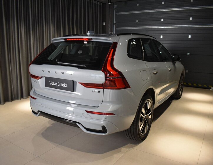 Volvo XC60 SUV / Terénní 2,0 l 184 kw