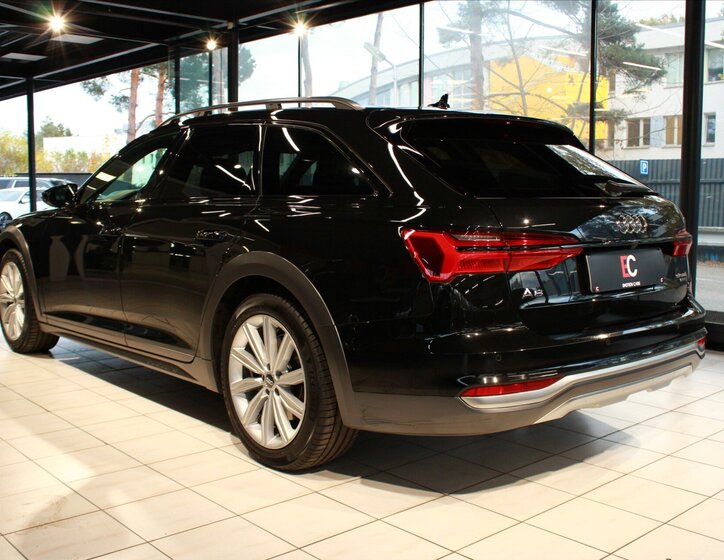 Audi A6 Allroad Kombi 3,0 l 210 kw