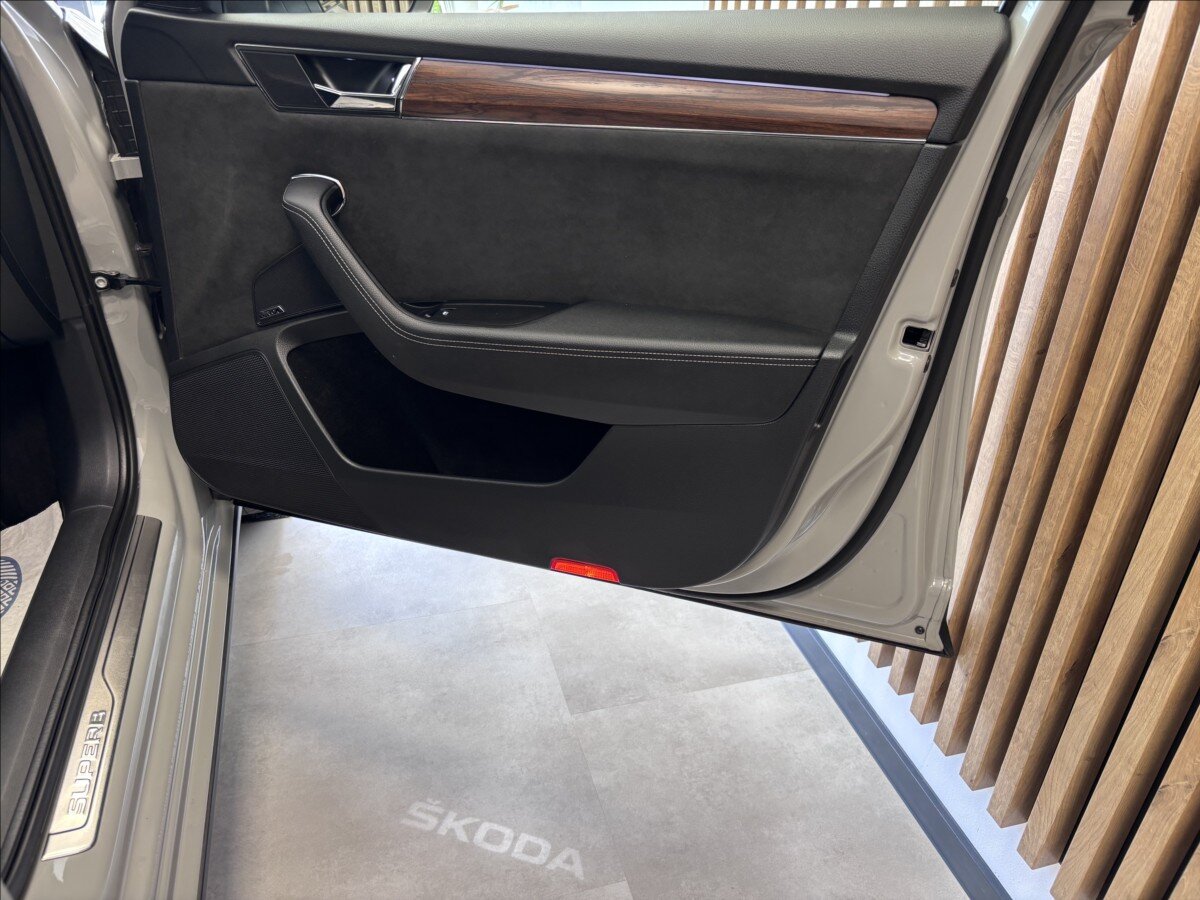 Škoda Superb Kombi 2,0 l 206 kw