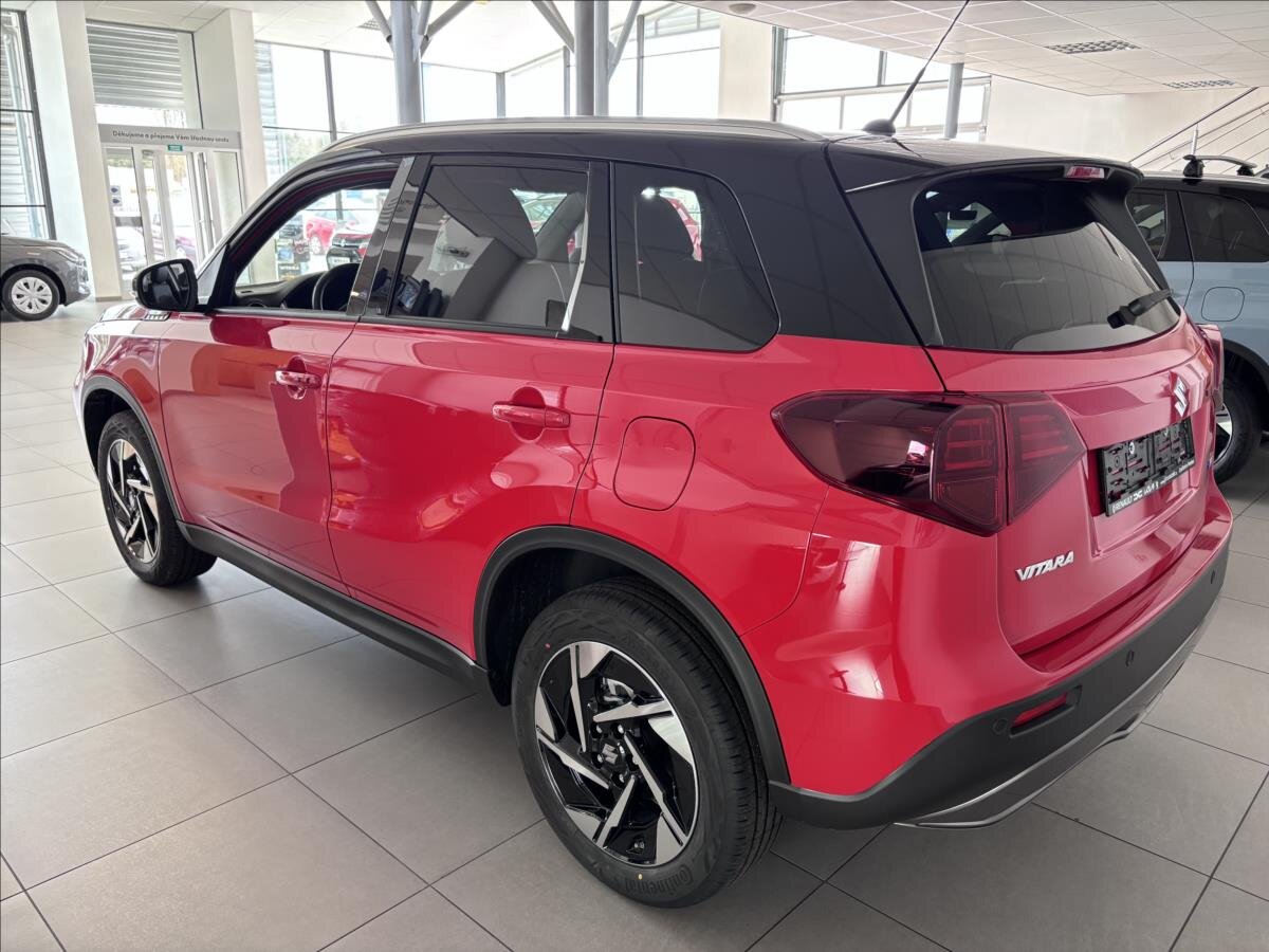 Suzuki Vitara SUV / Terénní 1,4 l 81 kw