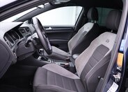 Volkswagen Golf Kombi 2,0 l 221 kw