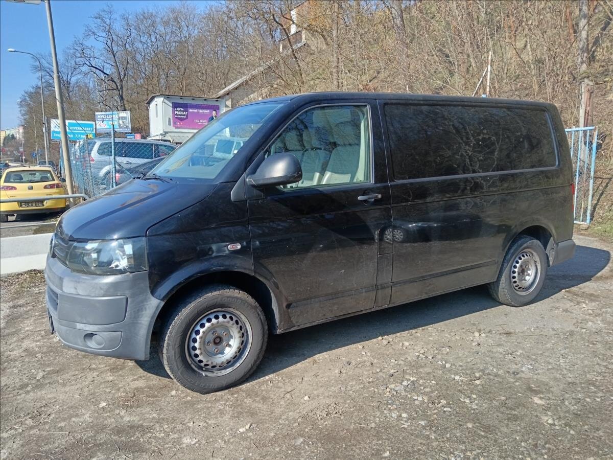 Volkswagen Transporter Skříň 2,0 l 75 kw