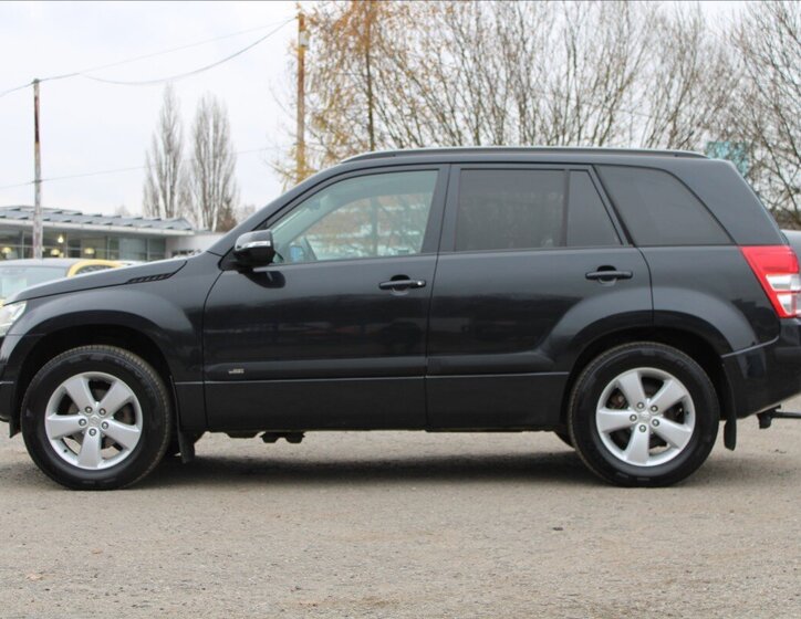 Suzuki Grand Vitara 8