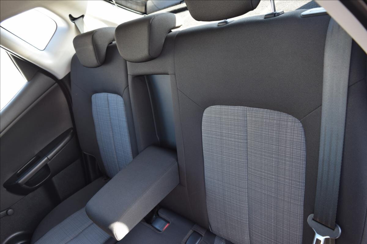 KIA Venga Kombi 1,4 l 66 kw