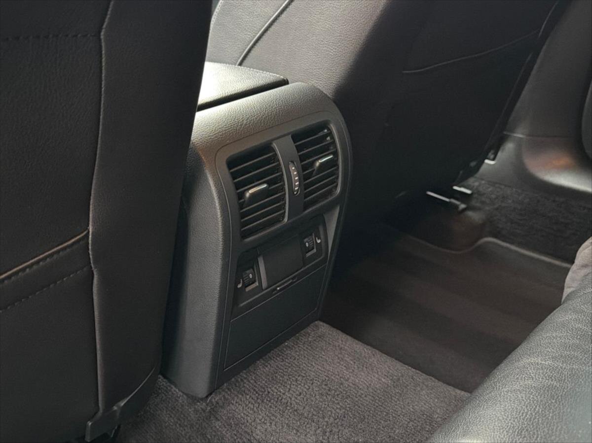 Volkswagen CC Sedan / Limuzína 2,0 l 130 kw