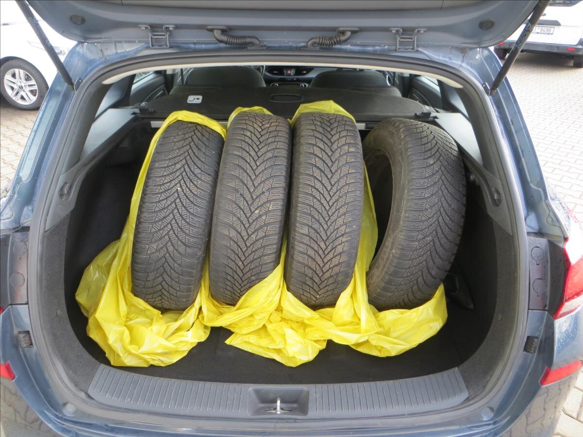 Hyundai i30 Kombi 1,6 l 85 kw