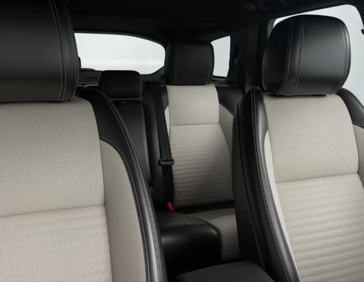 Land Rover Discovery Sport 7