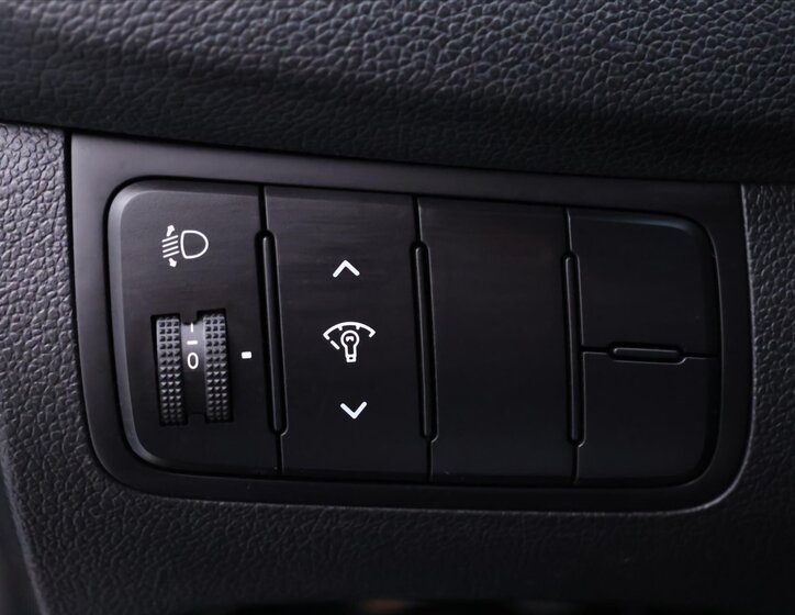 KIA Ceed Hatchback 1,6 l 99 kw