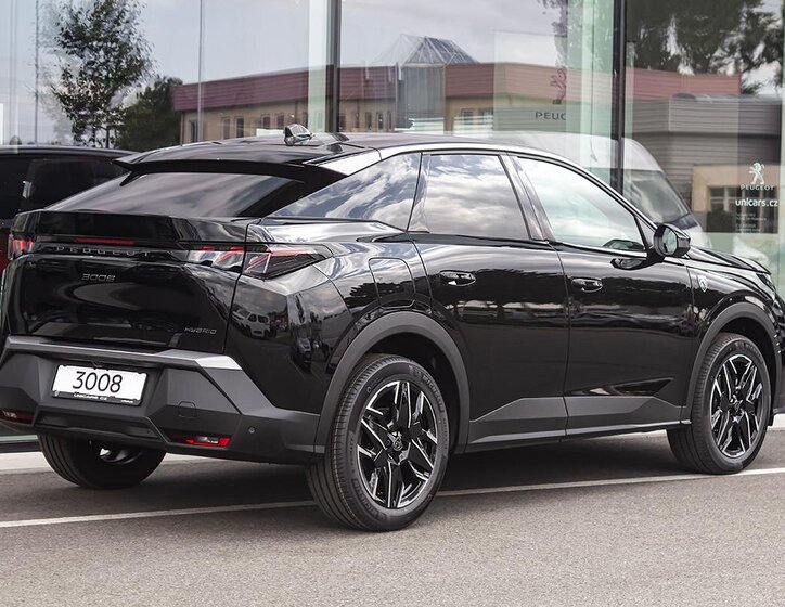 Peugeot 3008 SUV / Terénní 1,2 l 107 kw
