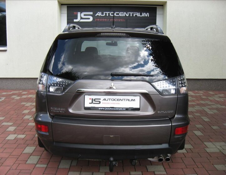 Mitsubishi Outlander 8