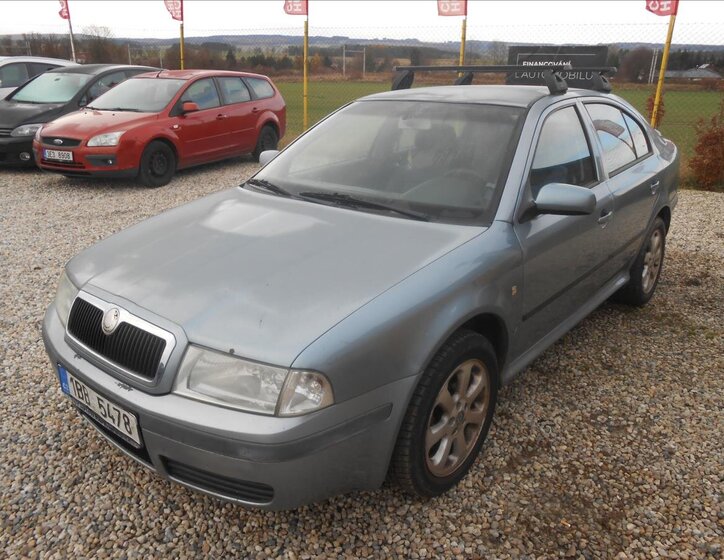 Škoda Octavia 1