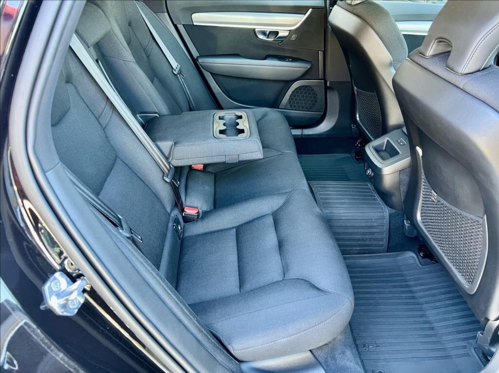 Volvo V90 Kombi 2,0 l 140 kw