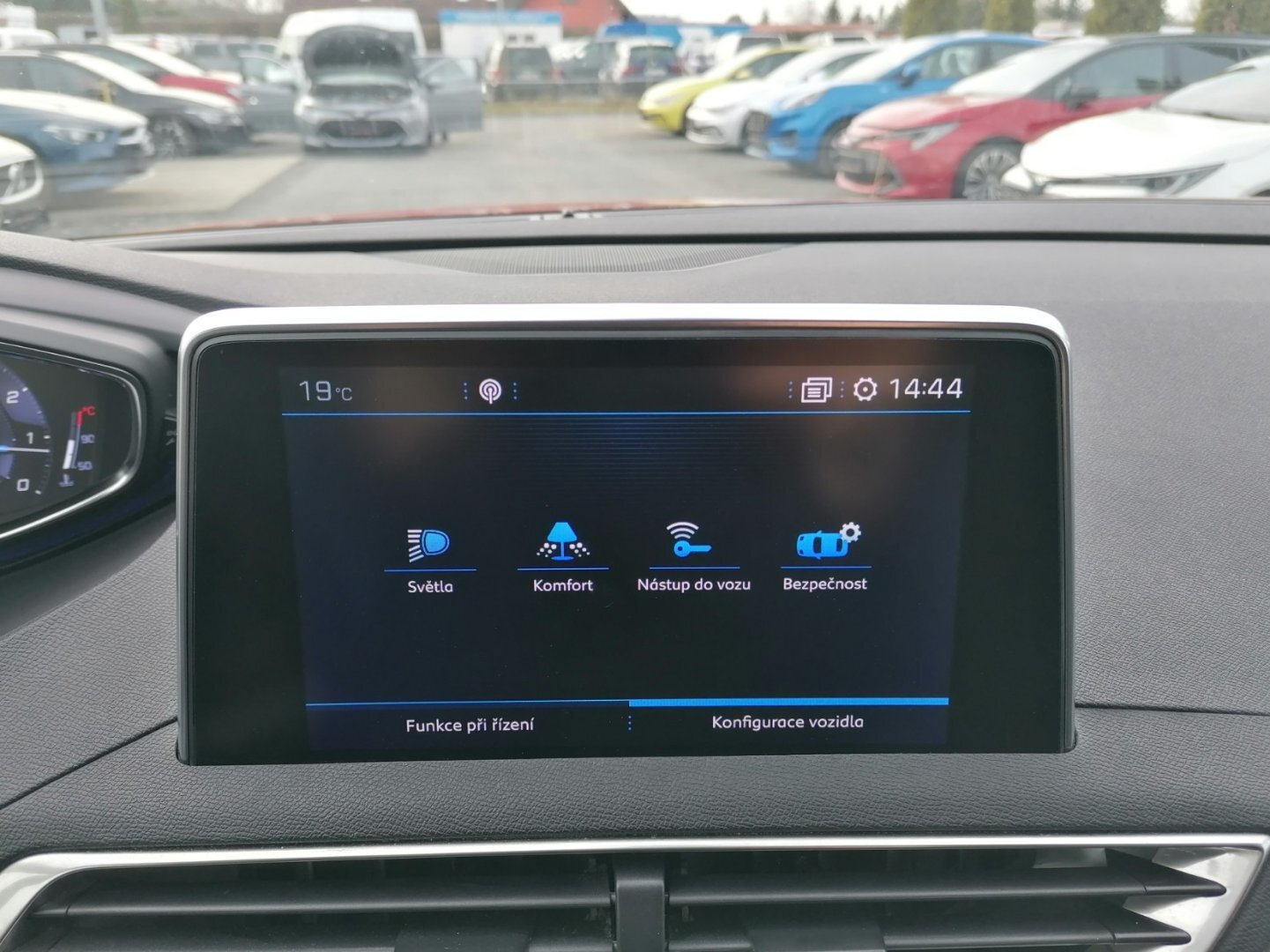 Peugeot 3008 SUV / Terénní 1,2 l 96 kw