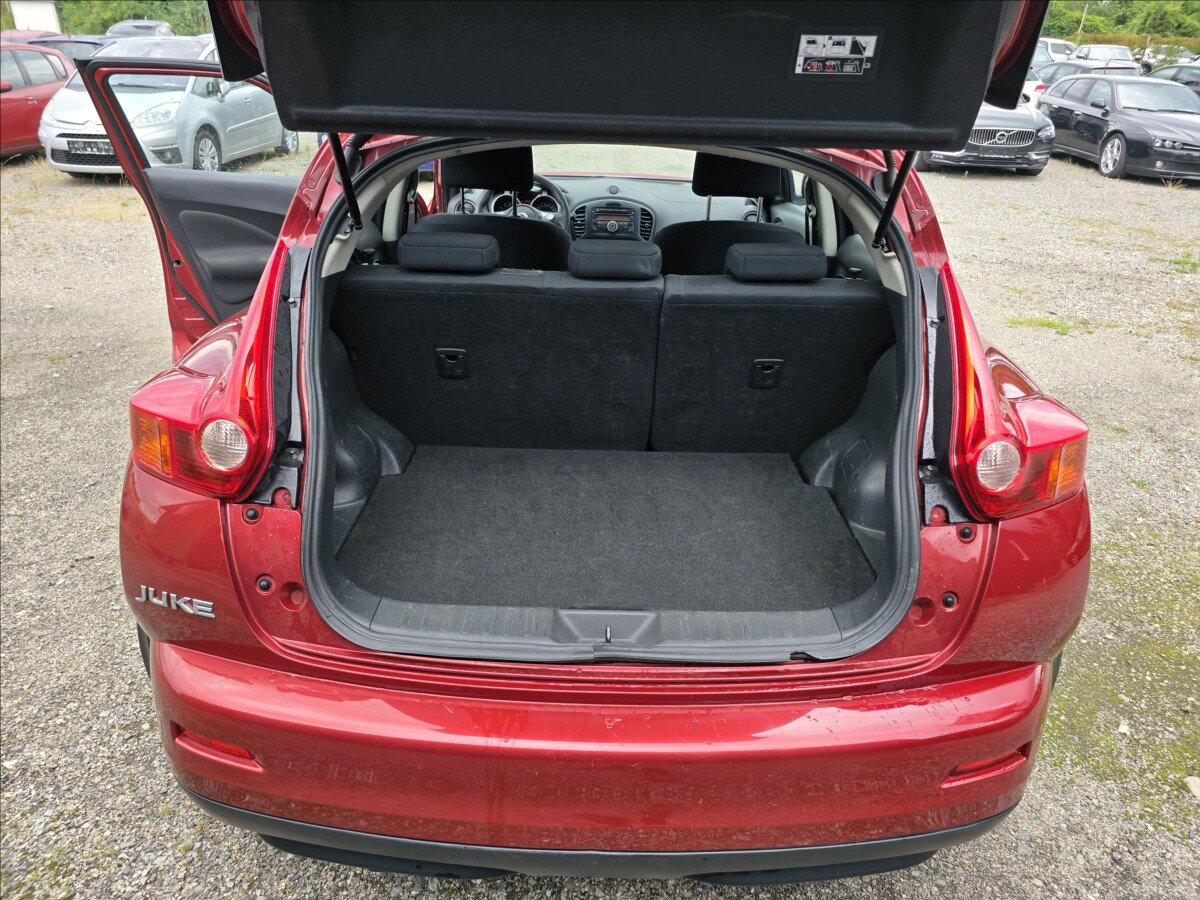 Nissan Juke CUV / Crossover 1,6 l 86 kw