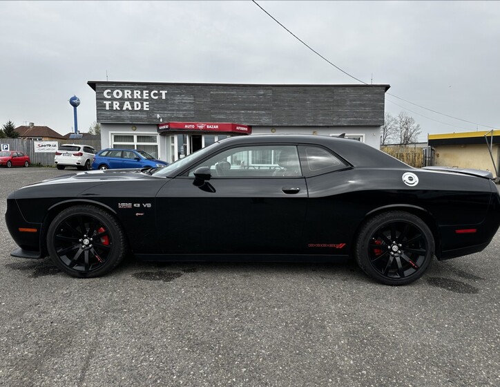 Dodge Challenger 2
