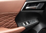 Mitsubishi Outlander SUV 2,4 l 225 kw