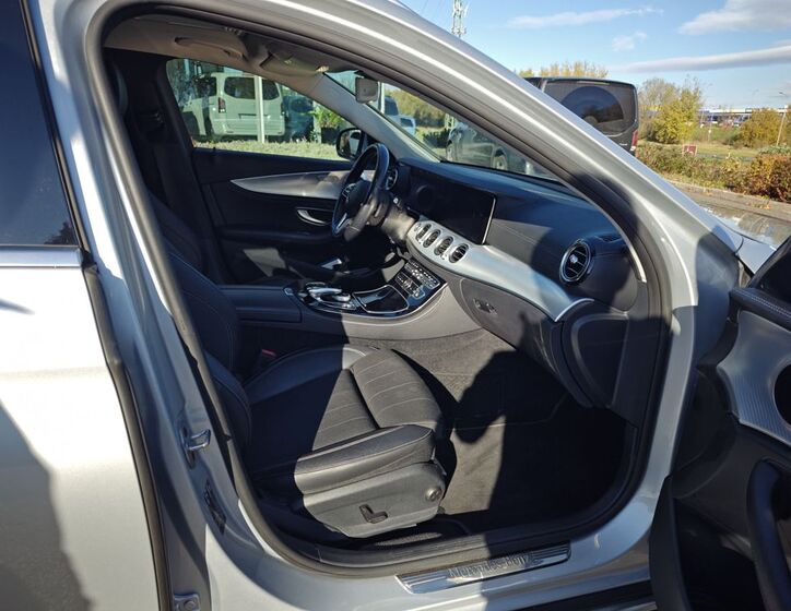 Mercedes-Benz Třídy E 18