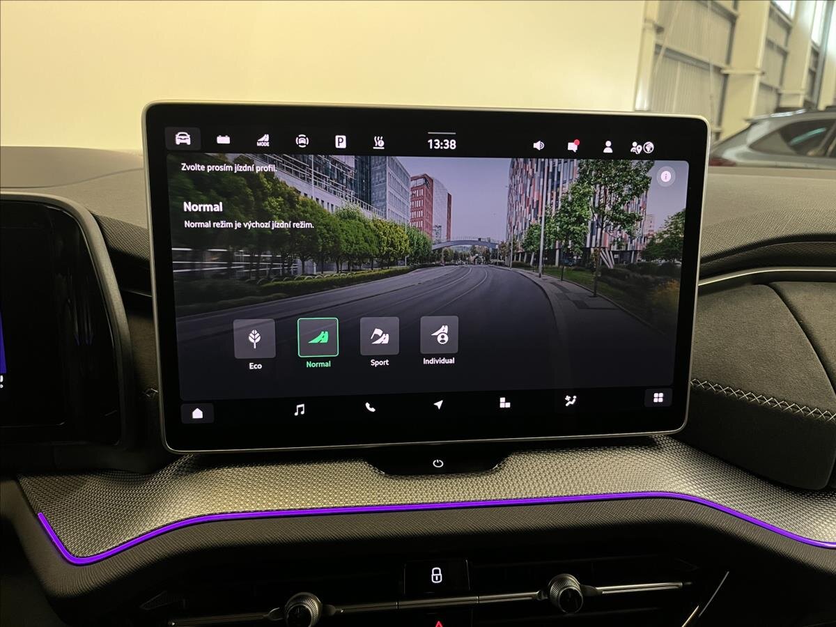 Škoda Kodiaq SUV / Terénní 1,5 l 150 kw