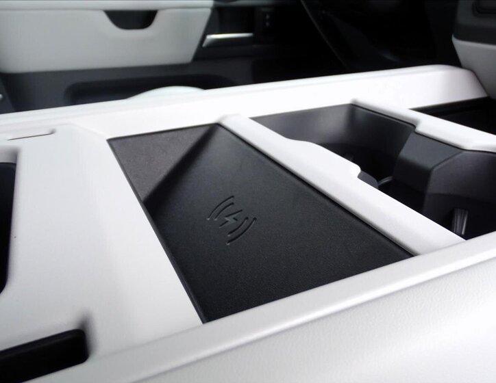 Land Rover Defender SUV 5,0 l 313 kw