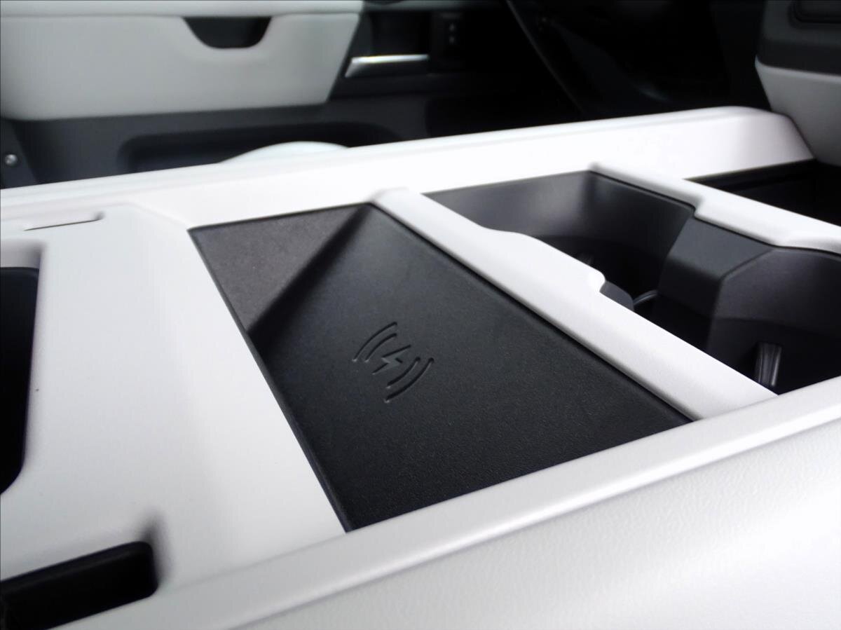 Land Rover Defender SUV 5,0 l 313 kw