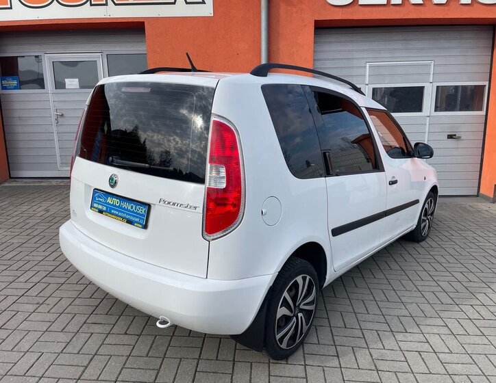 Škoda Roomster Kombi 1,2 l 63 kw