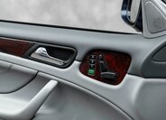 Mercedes-Benz CLK Kupé 4,3 l 205 kw