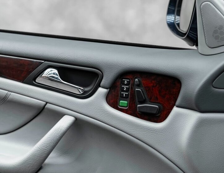 Mercedes-Benz CLK Kupé 4,3 l 205 kw