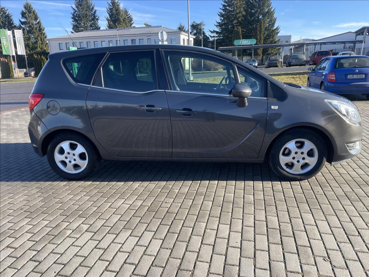 Opel Meriva MPV 1,4 l 88 kw