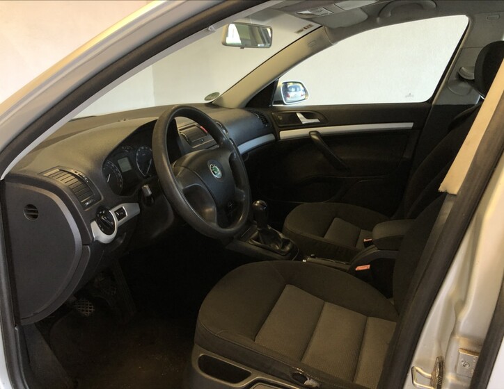 Škoda Octavia 9