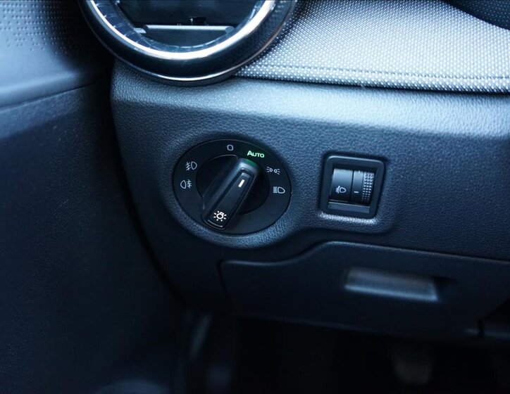 Škoda Fabia Hatchback 999,0 59 kw