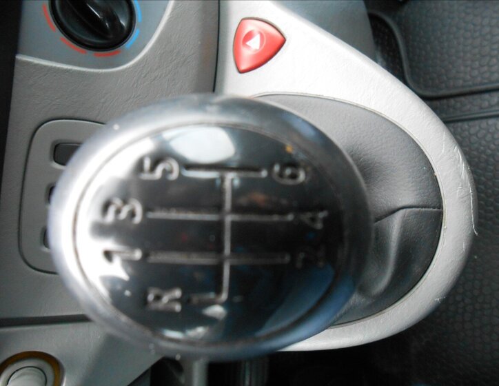 Opel Vivaro Kombi 2,0 l 84 kw