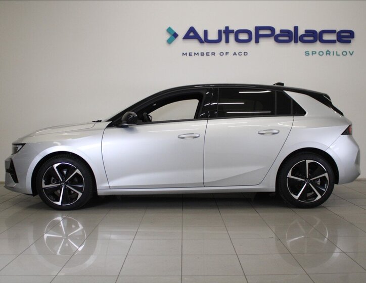 Opel Astra Hatchback 1,2 l 96 kw