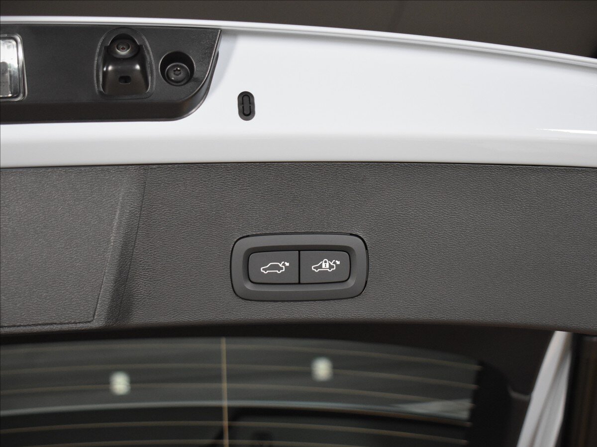 Volvo XC40 SUV 2,0 l 120 kw