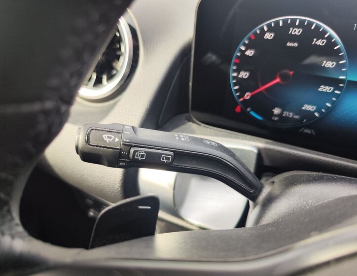 Mercedes-Benz GLB SUV / Terénní 2,0 l 110 kw