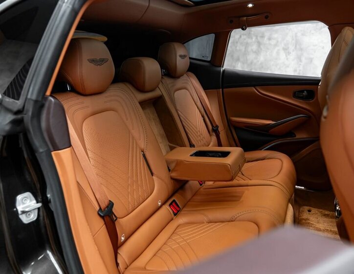 Aston Martin Ostatní SUV 4,0 l 405 kw