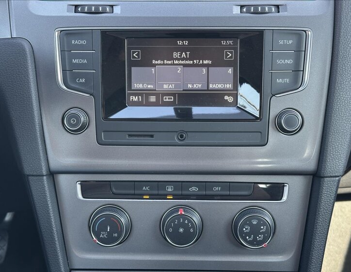 Volkswagen Golf Hatchback 1,2 l 63 kw