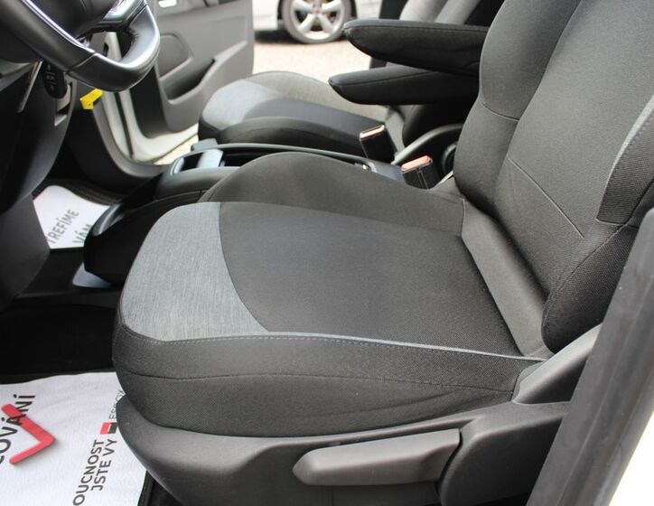 Citroën Grand C4 Picasso 21